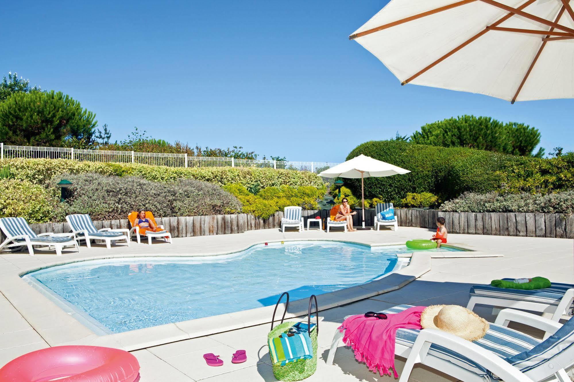 Village Club Goelia Les Voiles Blanches Batz-sur-Mer Exteriör bild